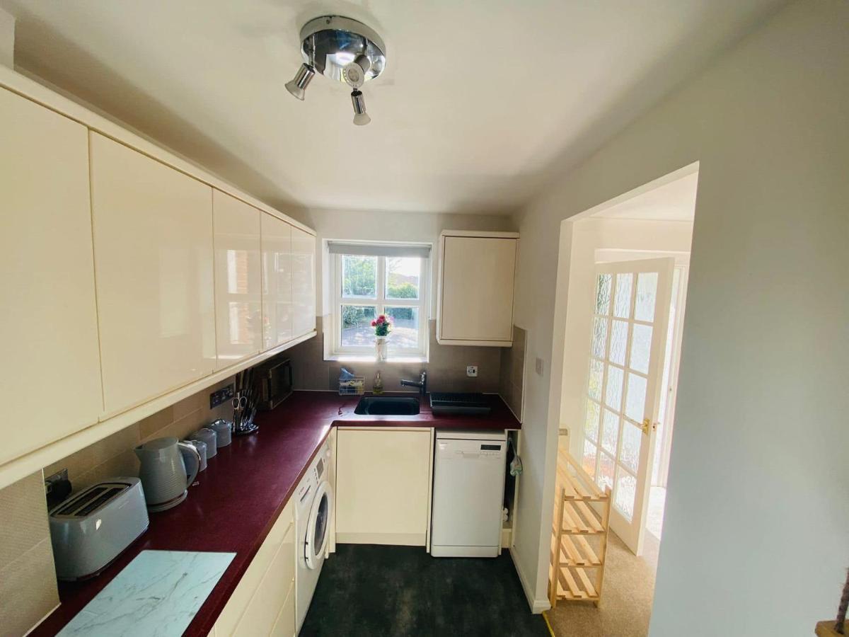 Coastal 2 Bedroom Maisonette With Parking WTA WTA Eastbourne Exterior foto
